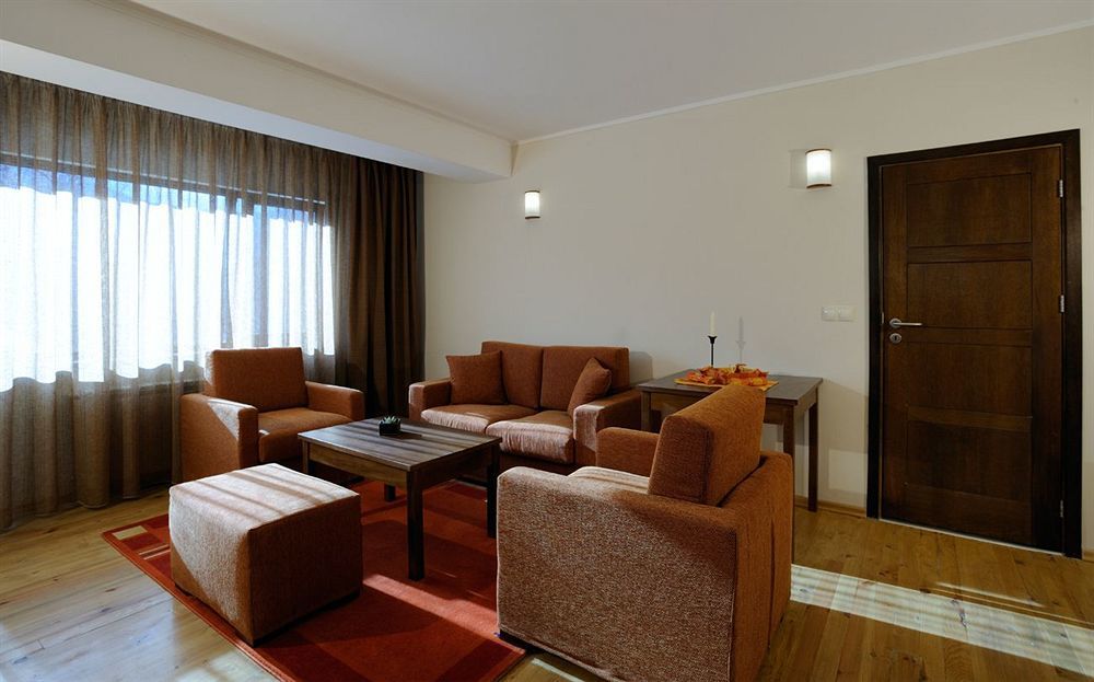 Hotel Smilen スモーリャン エクステリア 写真